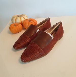 Louise et Cie Croc Embossed Cap Toe Loafer